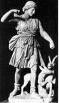 Artemis - statue 2.jpg